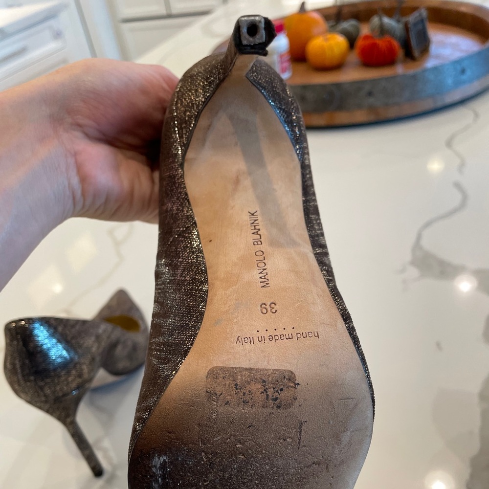 Gold/black Manolo - Picture 3 of 7